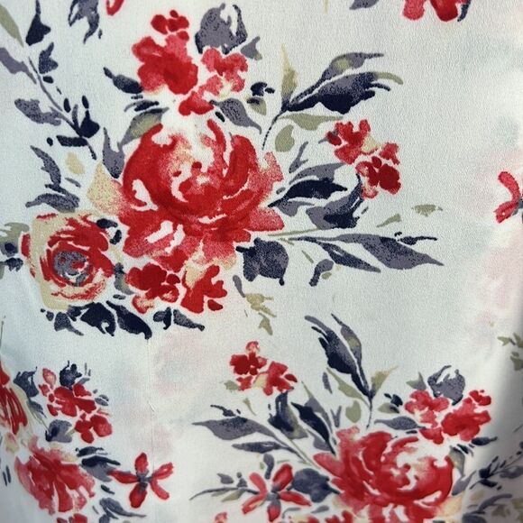Torrid floral blouse  - Picture 5 of 8